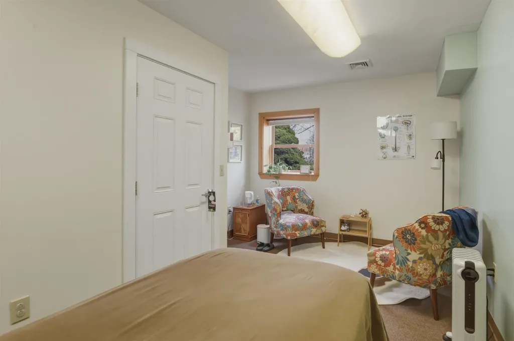 25 Mountain View Street Bristol VT 05443