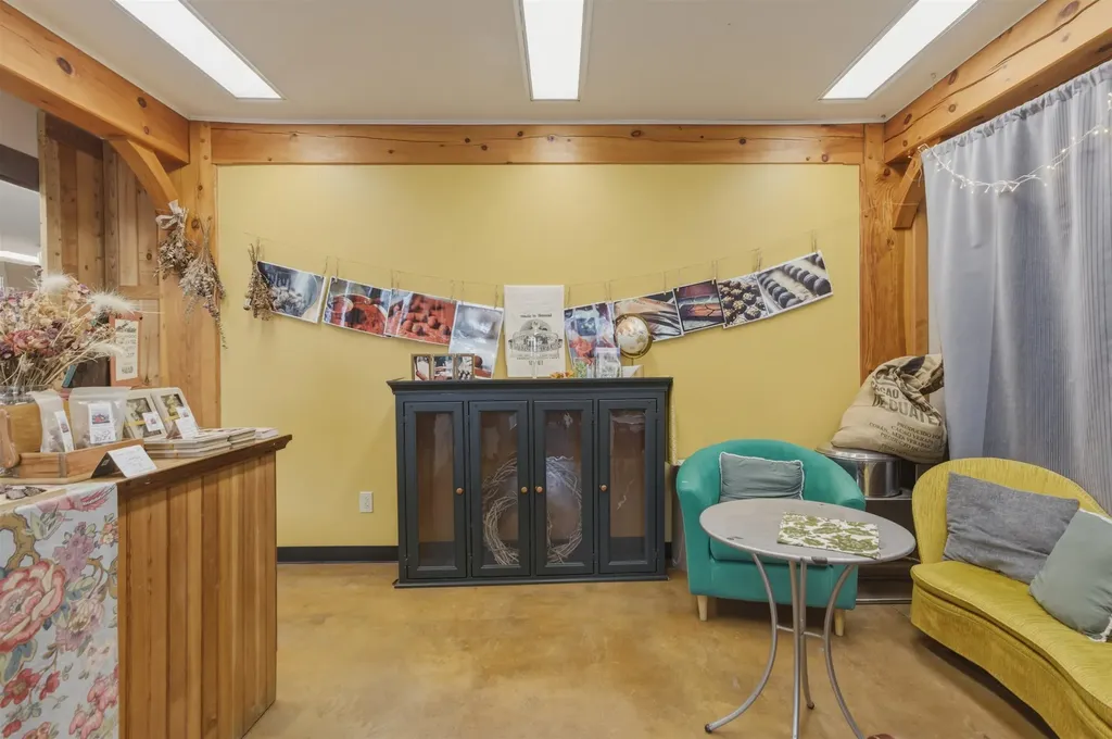 25 Mountain View Street Bristol VT 05443