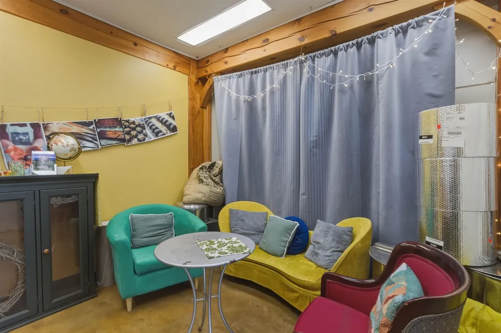 25 Mountain View Street Bristol VT 05443