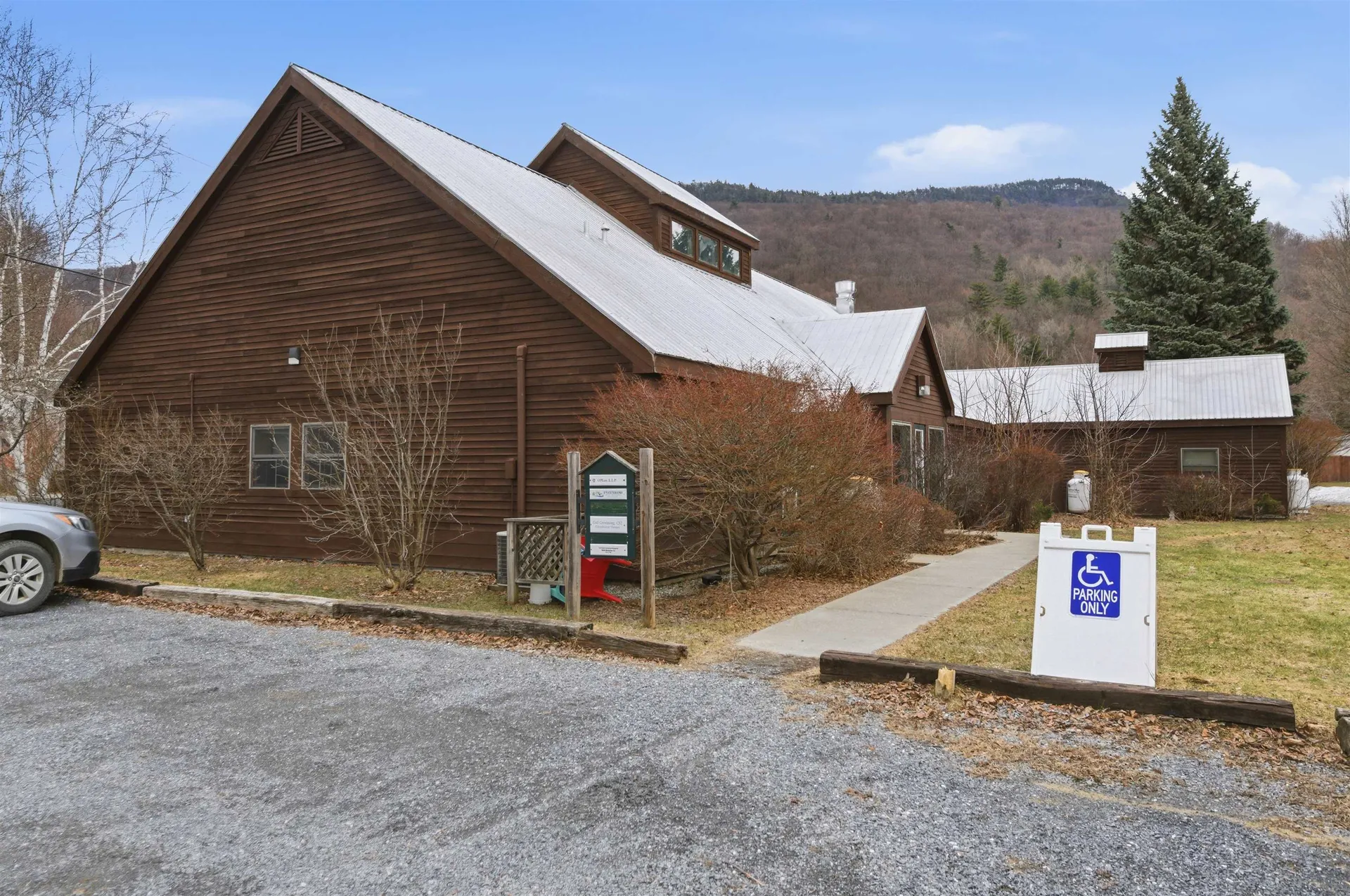 25 Mountain View Street Bristol VT 05443