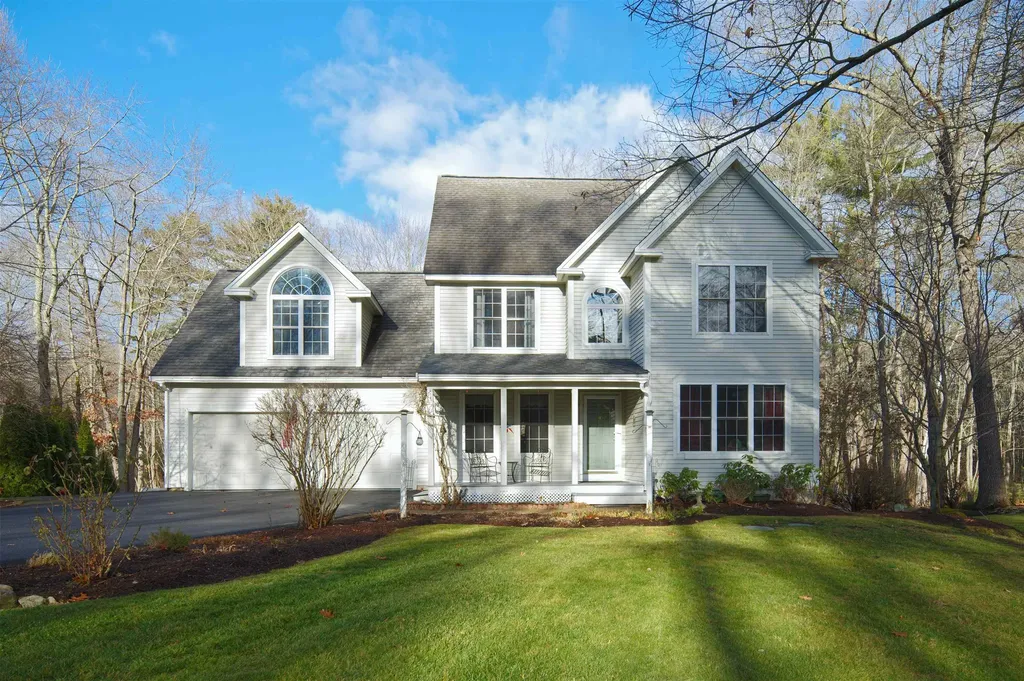 34 Kinloch Drive Stratham NH 03885