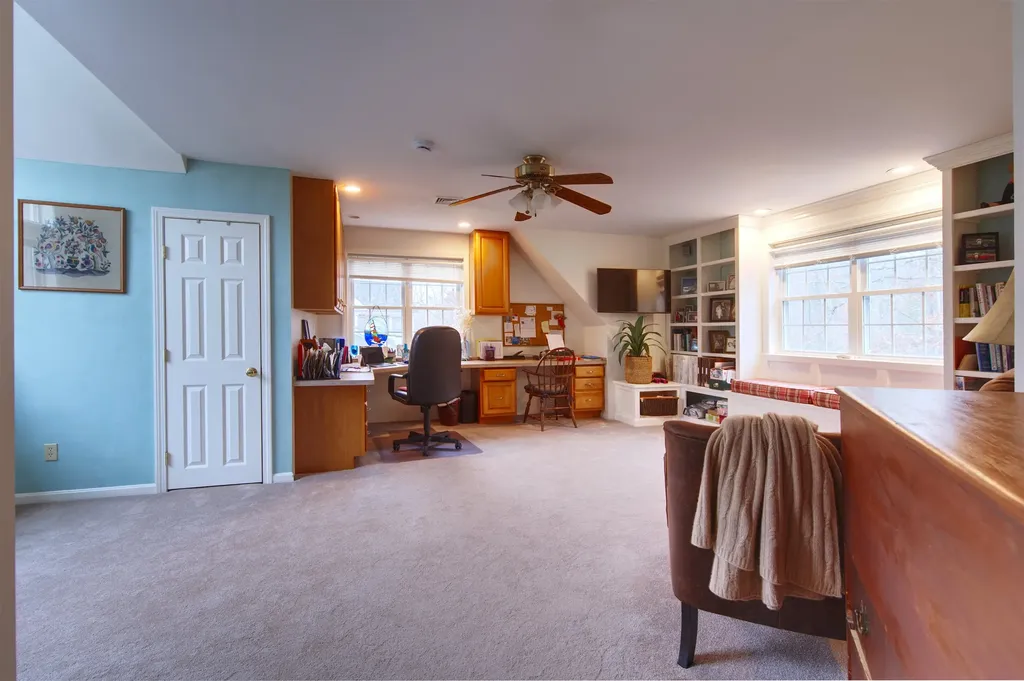 34 Kinloch Drive Stratham NH 03885