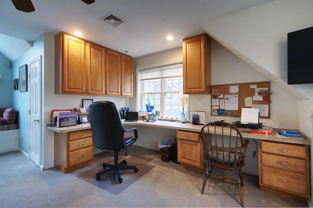 34 Kinloch Drive Stratham NH 03885