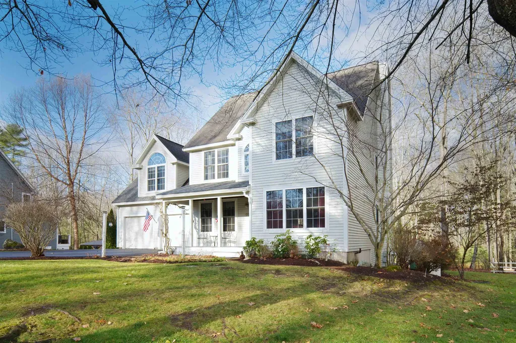 34 Kinloch Drive Stratham NH 03885