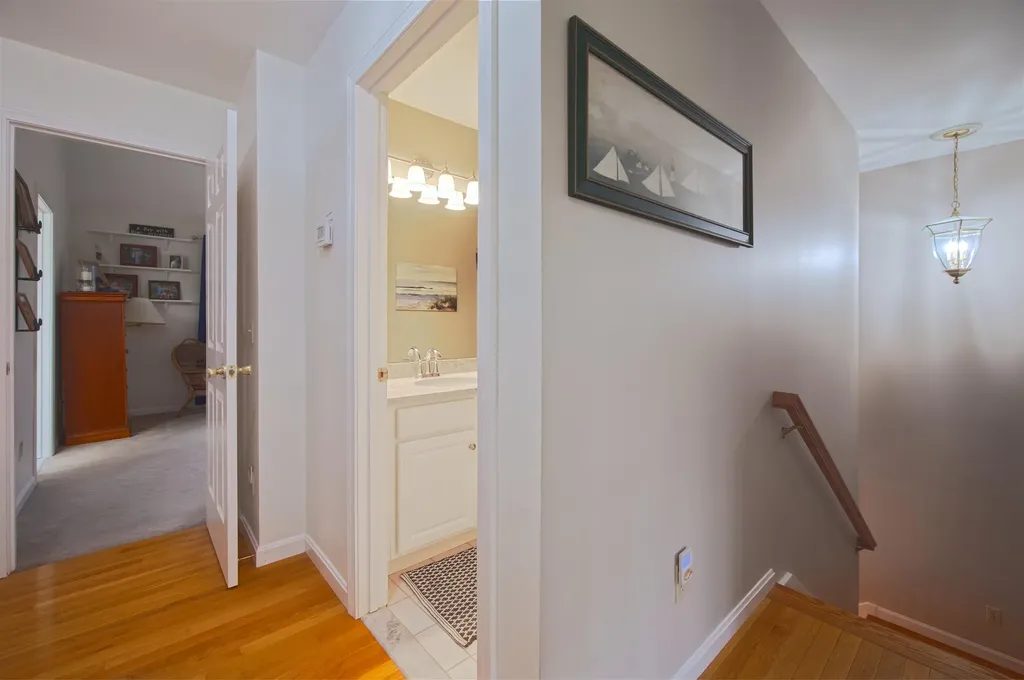 34 Kinloch Drive Stratham NH 03885