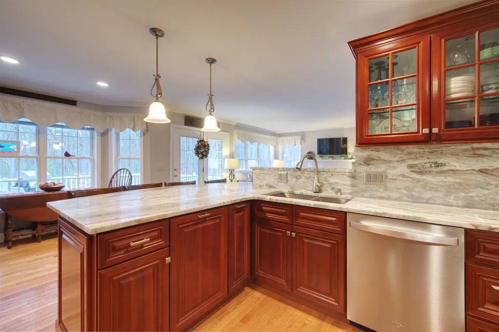 34 Kinloch Drive Stratham NH 03885