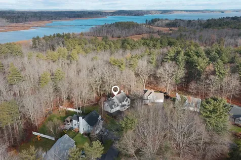 34 Kinloch Drive Stratham NH 03885