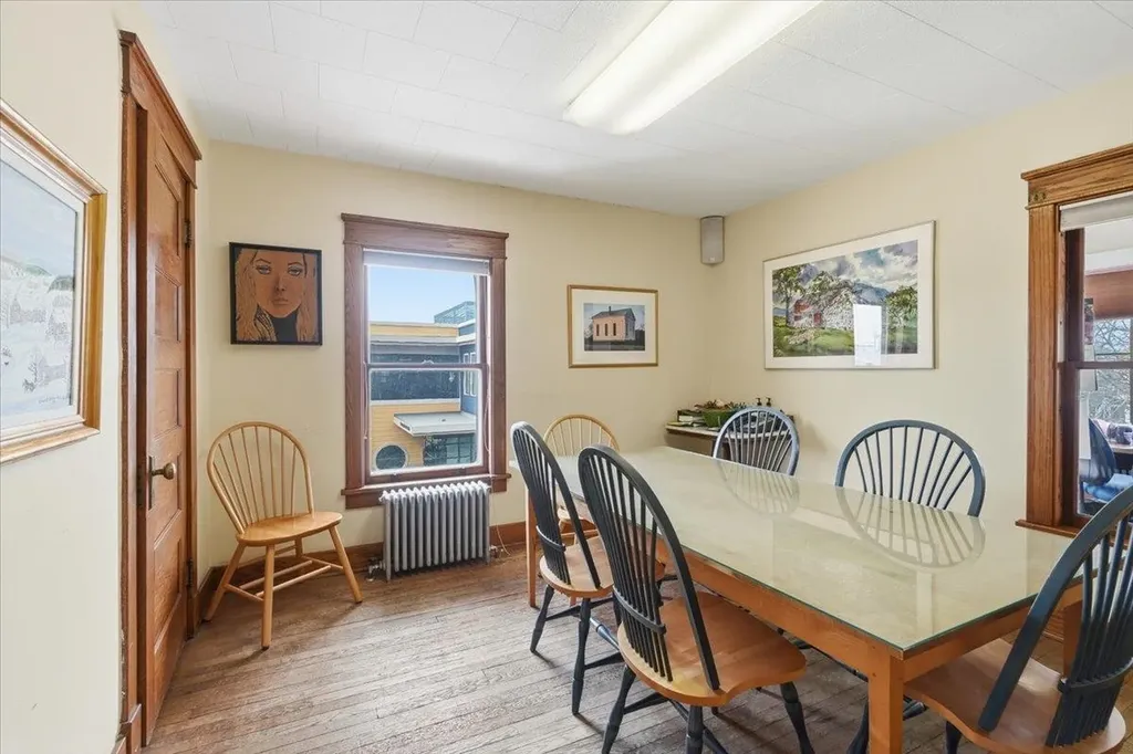 308 College Street Burlington VT 05401