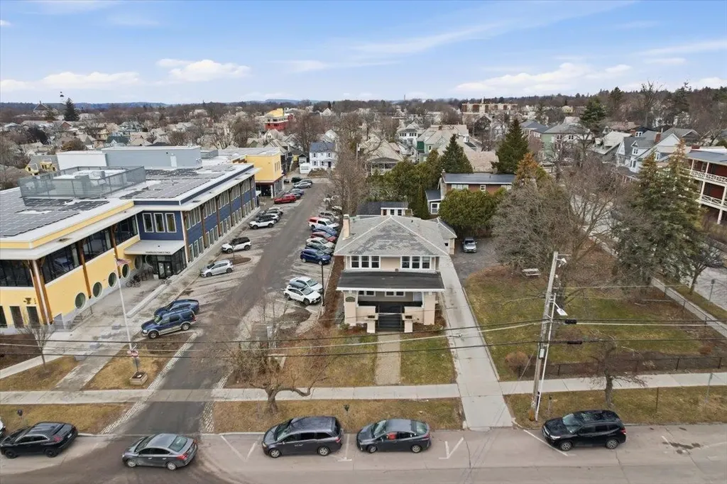 308 College Street Burlington VT 05401