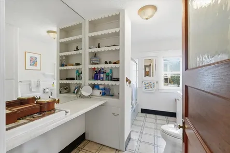 308 College Street Burlington VT 05401