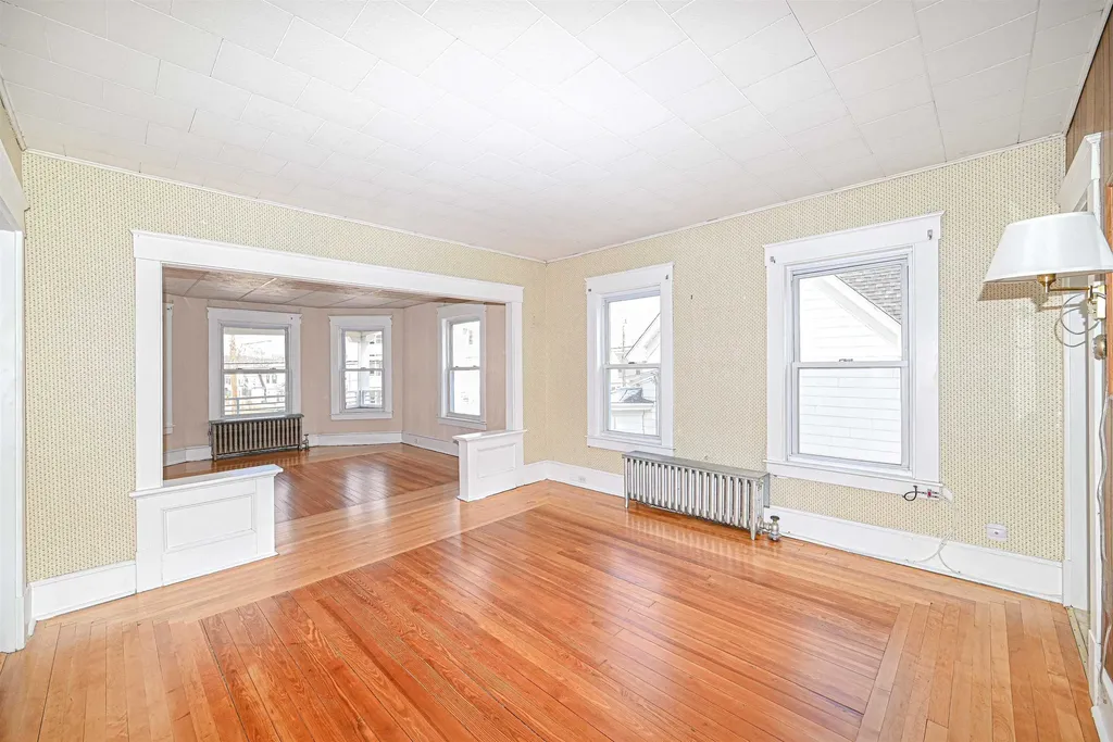 847 Somerville Street Manchester NH 03103
