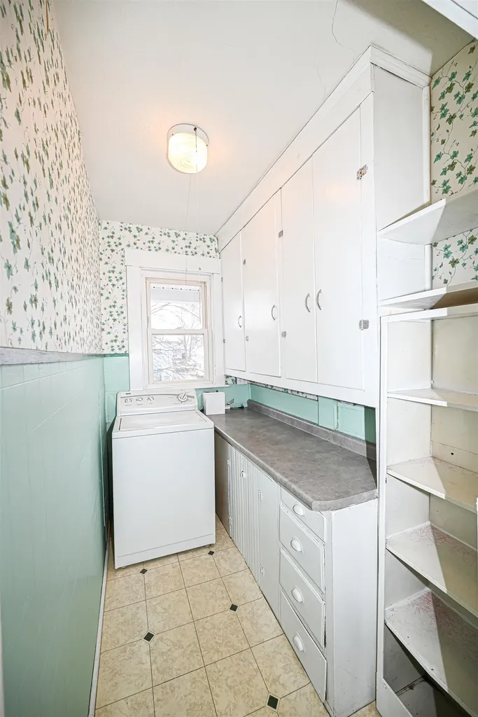 847 Somerville Street Manchester NH 03103