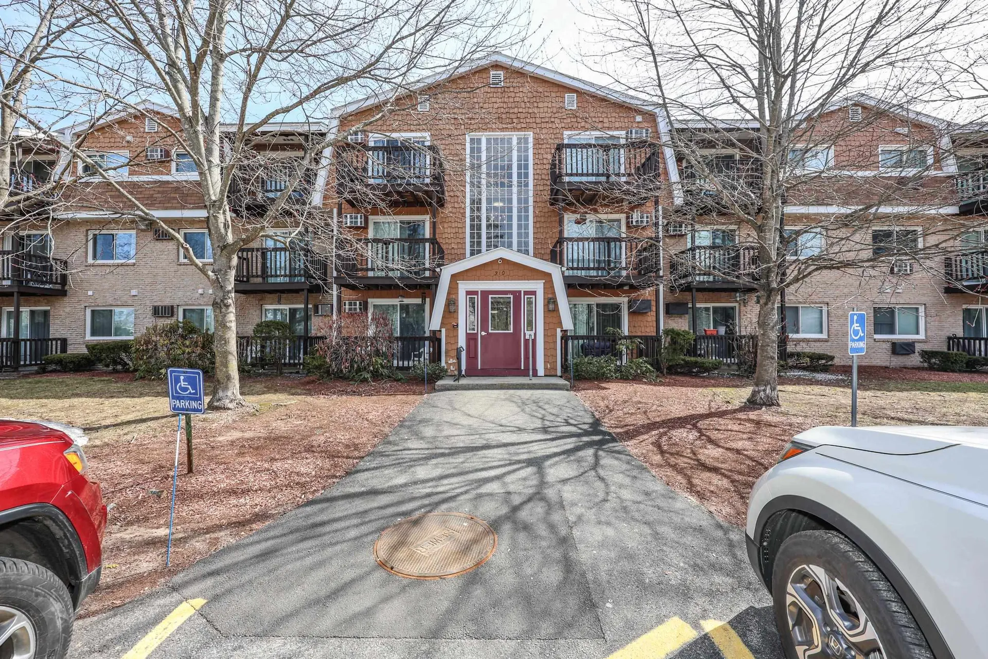 310 Brook Village Road Nashua NH 03062