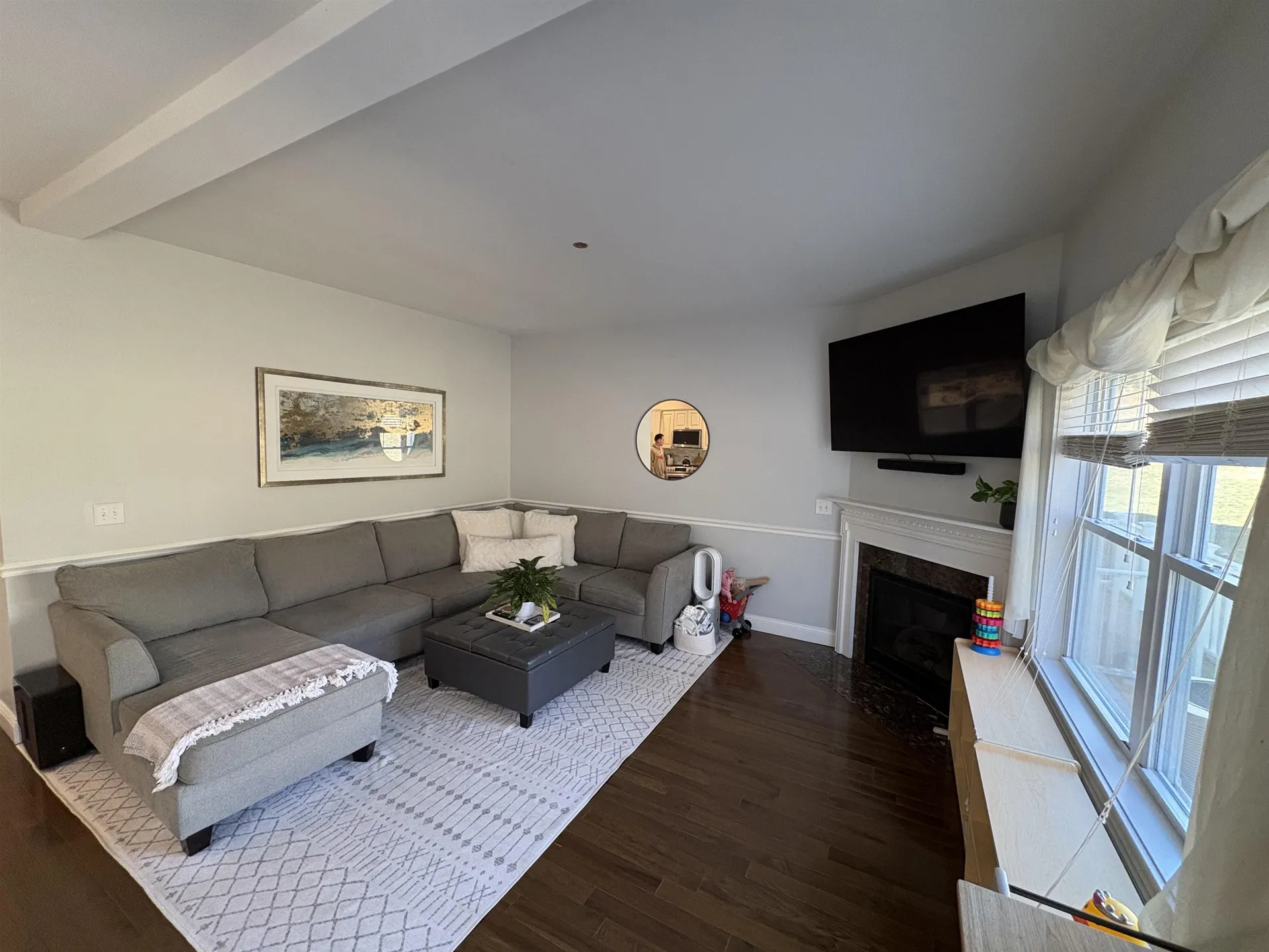 109 Woodview Way Manchester NH 03102