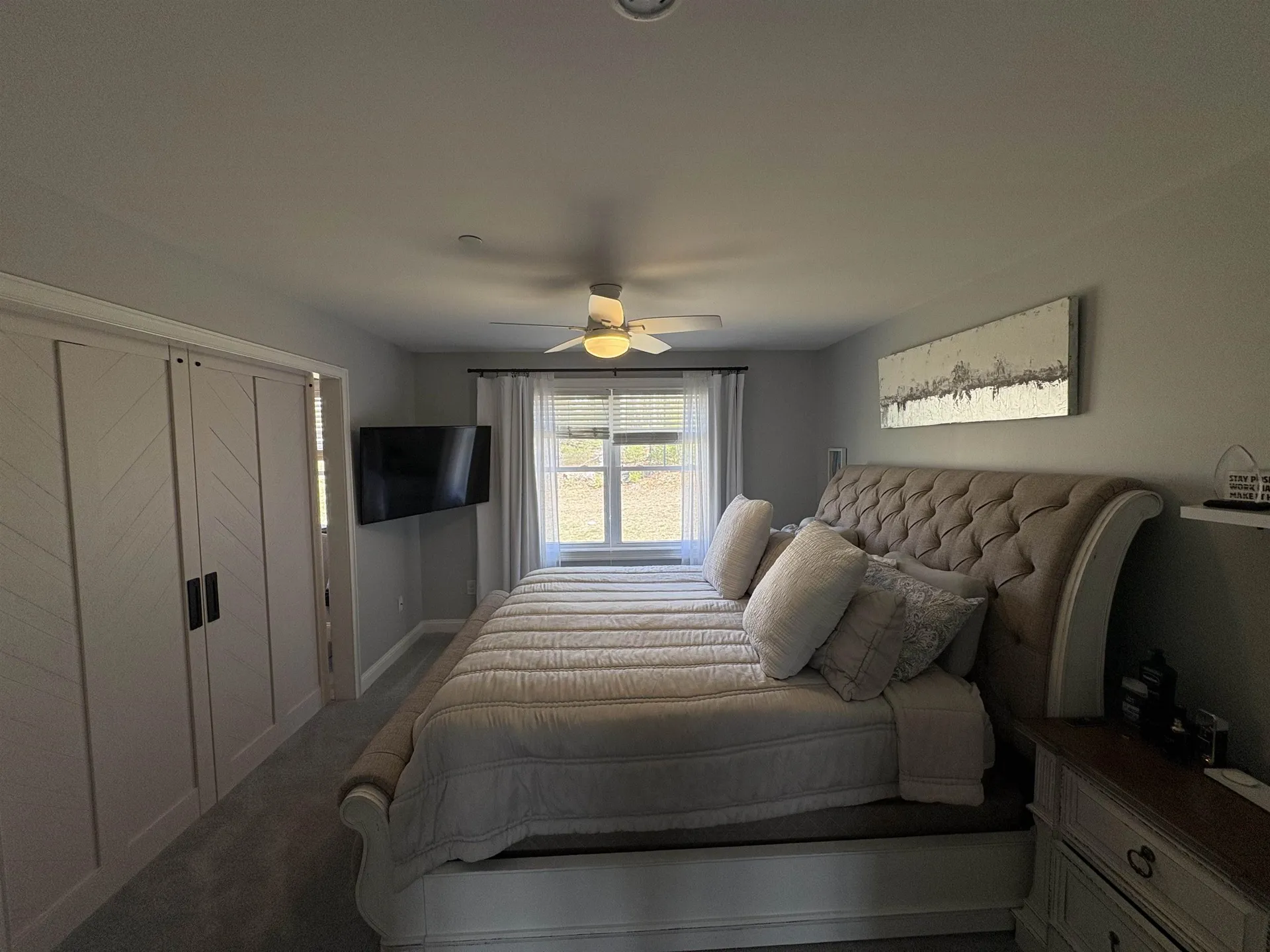 109 Woodview Way Manchester NH 03102