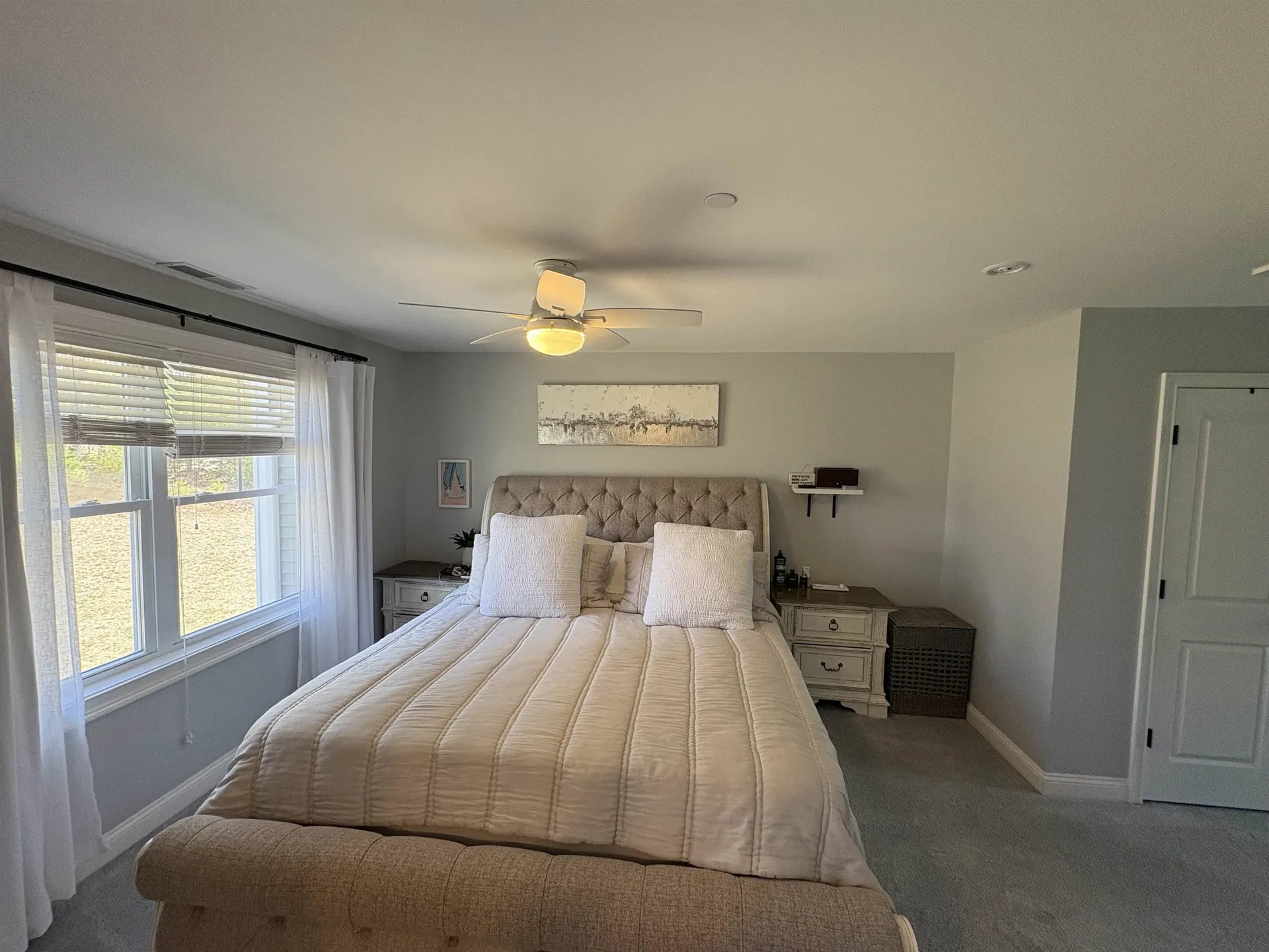 109 Woodview Way Manchester NH 03102