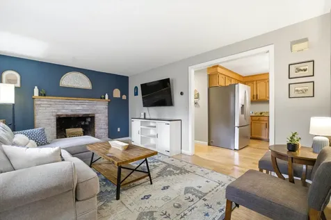409 Hackett Hill Road Hooksett NH 03106