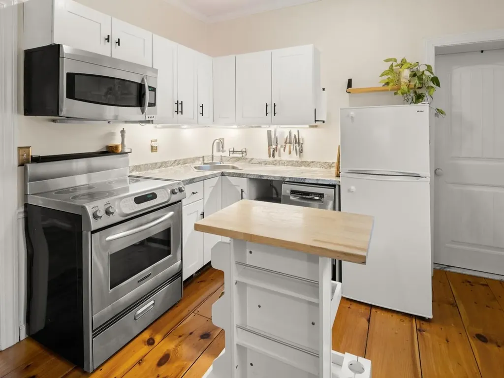 103 Maple Street Burlington VT 05401