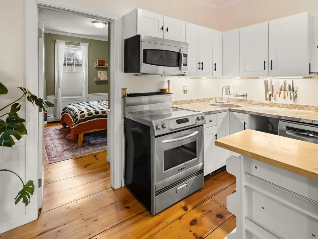 103 Maple Street Burlington VT 05401