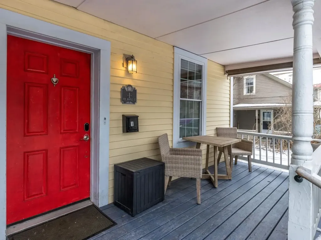 103 Maple Street Burlington VT 05401