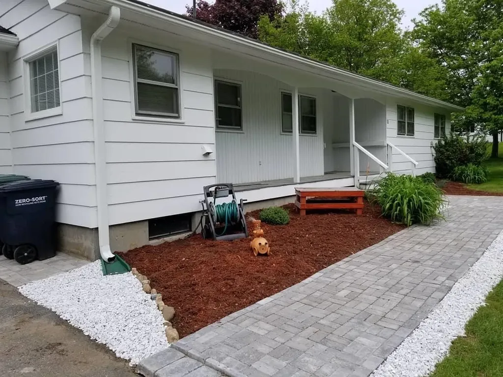 11 Bryant Lane Enfield NH 03748