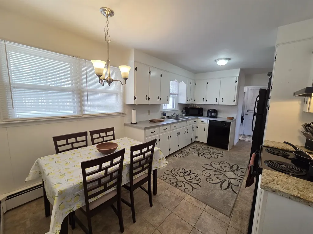 11 Bryant Lane Enfield NH 03748