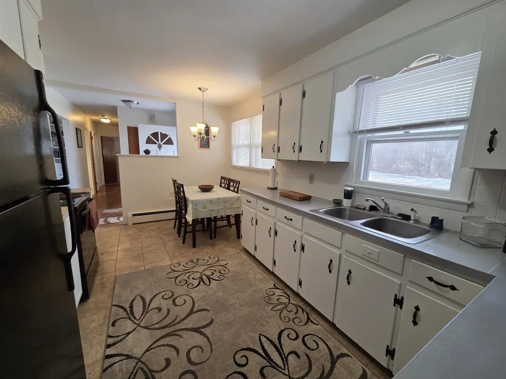 11 Bryant Lane Enfield NH 03748