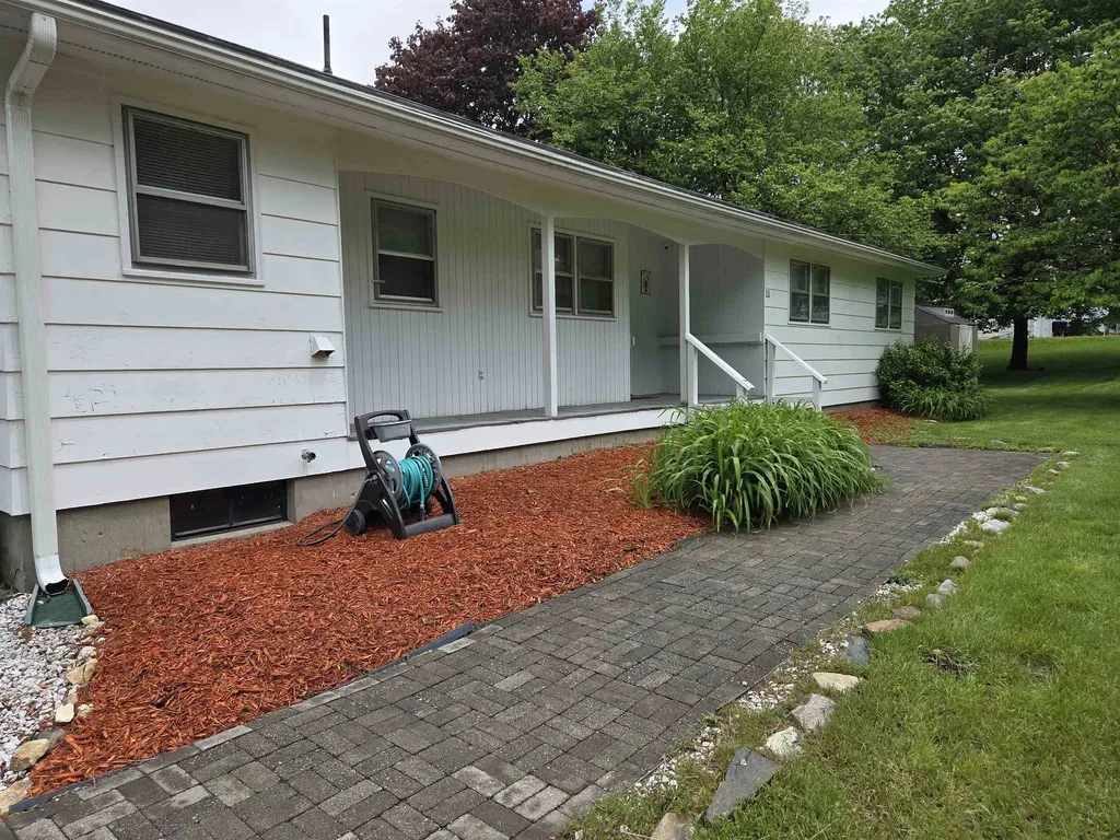 11 Bryant Lane Enfield NH 03748