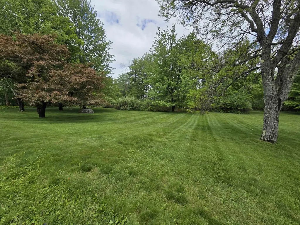 11 Bryant Lane Enfield NH 03748