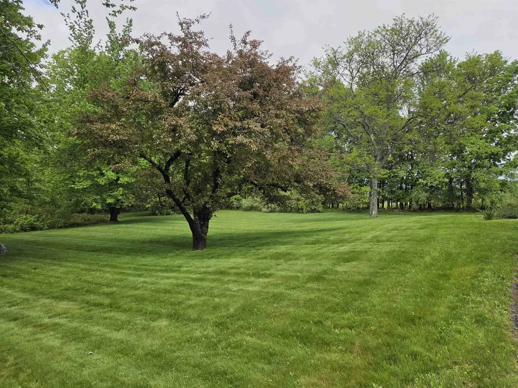 11 Bryant Lane Enfield NH 03748