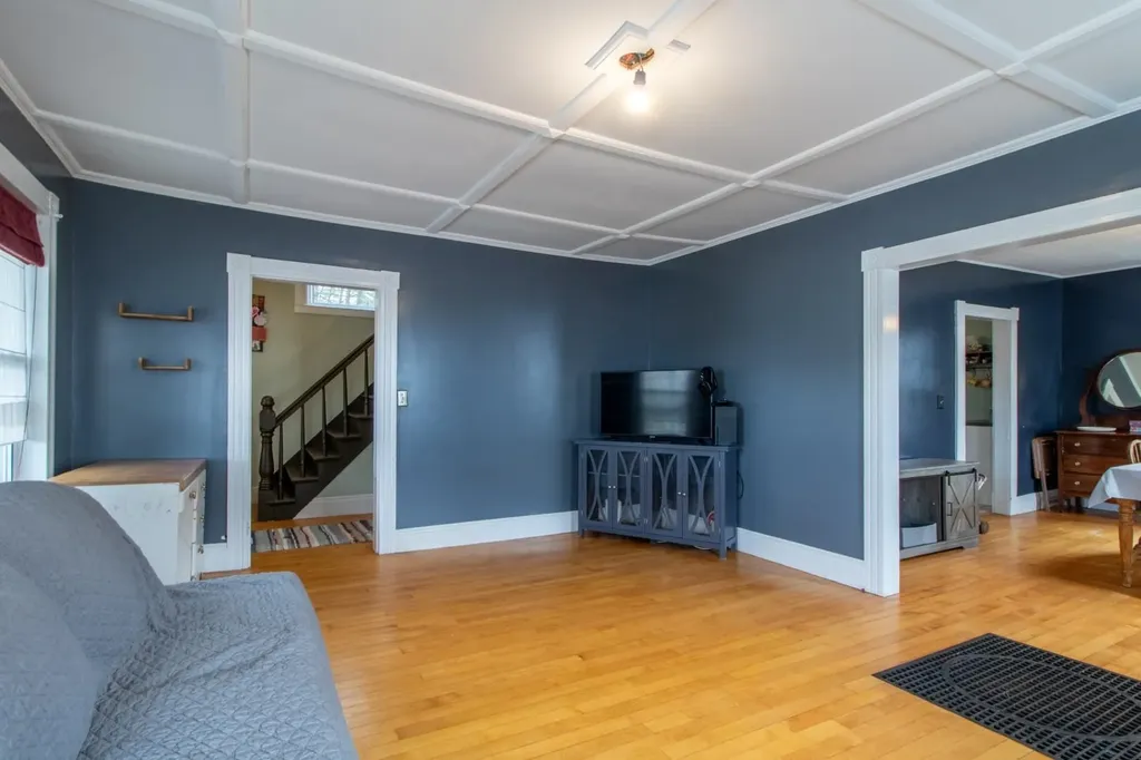 44 Taylor Street Newport City VT 05855
