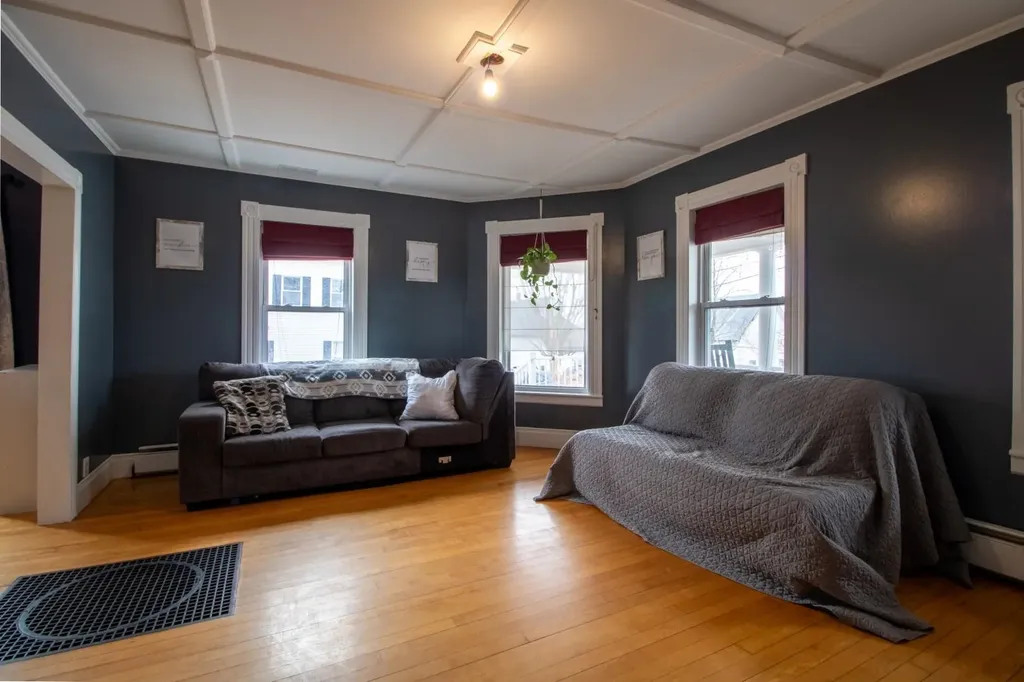 44 Taylor Street Newport City VT 05855