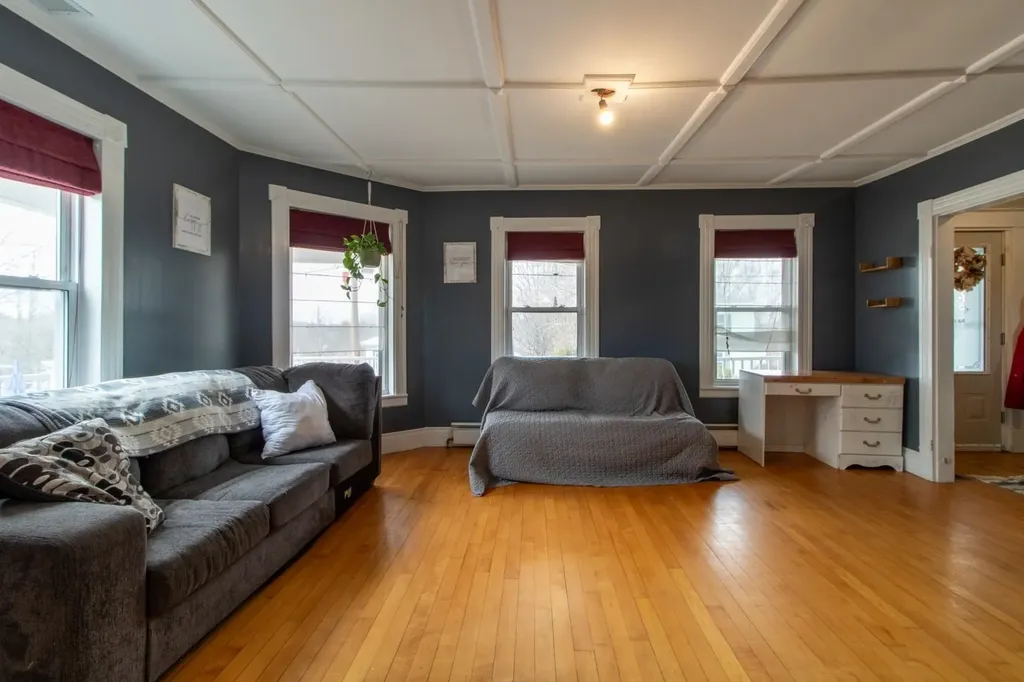 44 Taylor Street Newport City VT 05855