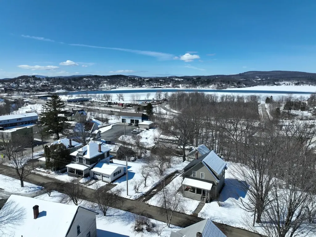 44 Taylor Street Newport City VT 05855