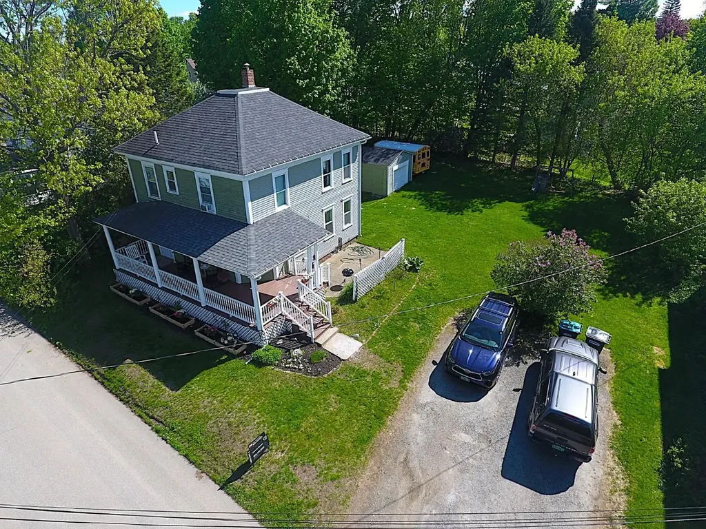 44 Taylor Street Newport City VT 05855