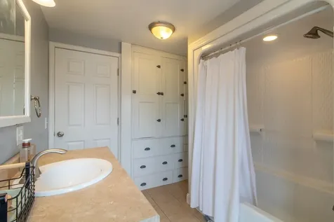 44 Taylor Street Newport City VT 05855