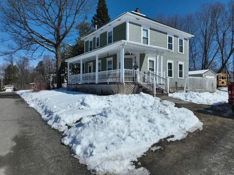 44 Taylor Street Newport City VT 05855