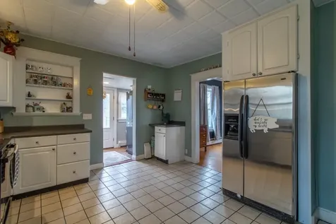 44 Taylor Street Newport City VT 05855