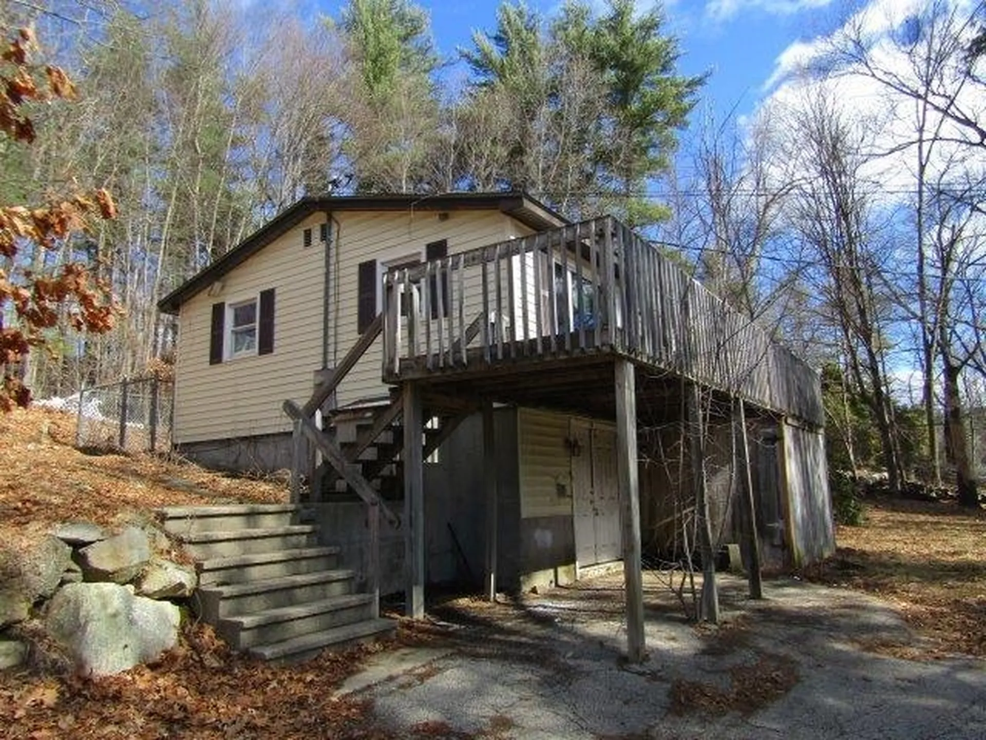 11 Bartlett Road Derry NH 03038
