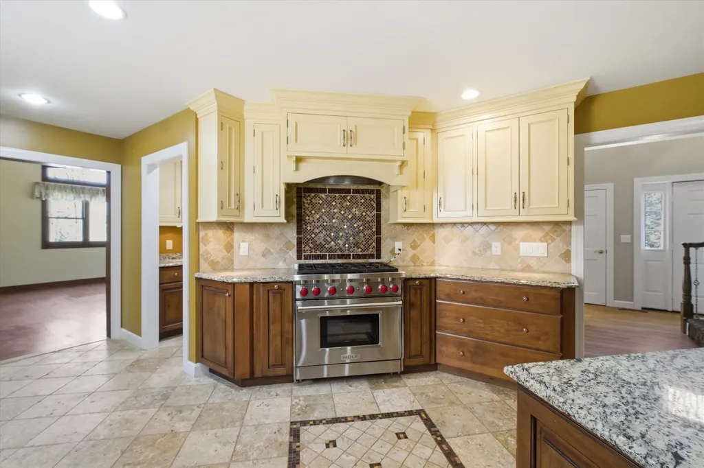 12 Village Woods Drive Amherst NH 03031