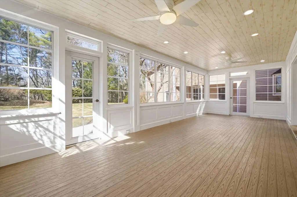 12 Village Woods Drive Amherst NH 03031