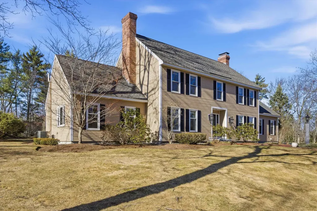 12 Village Woods Drive Amherst NH 03031