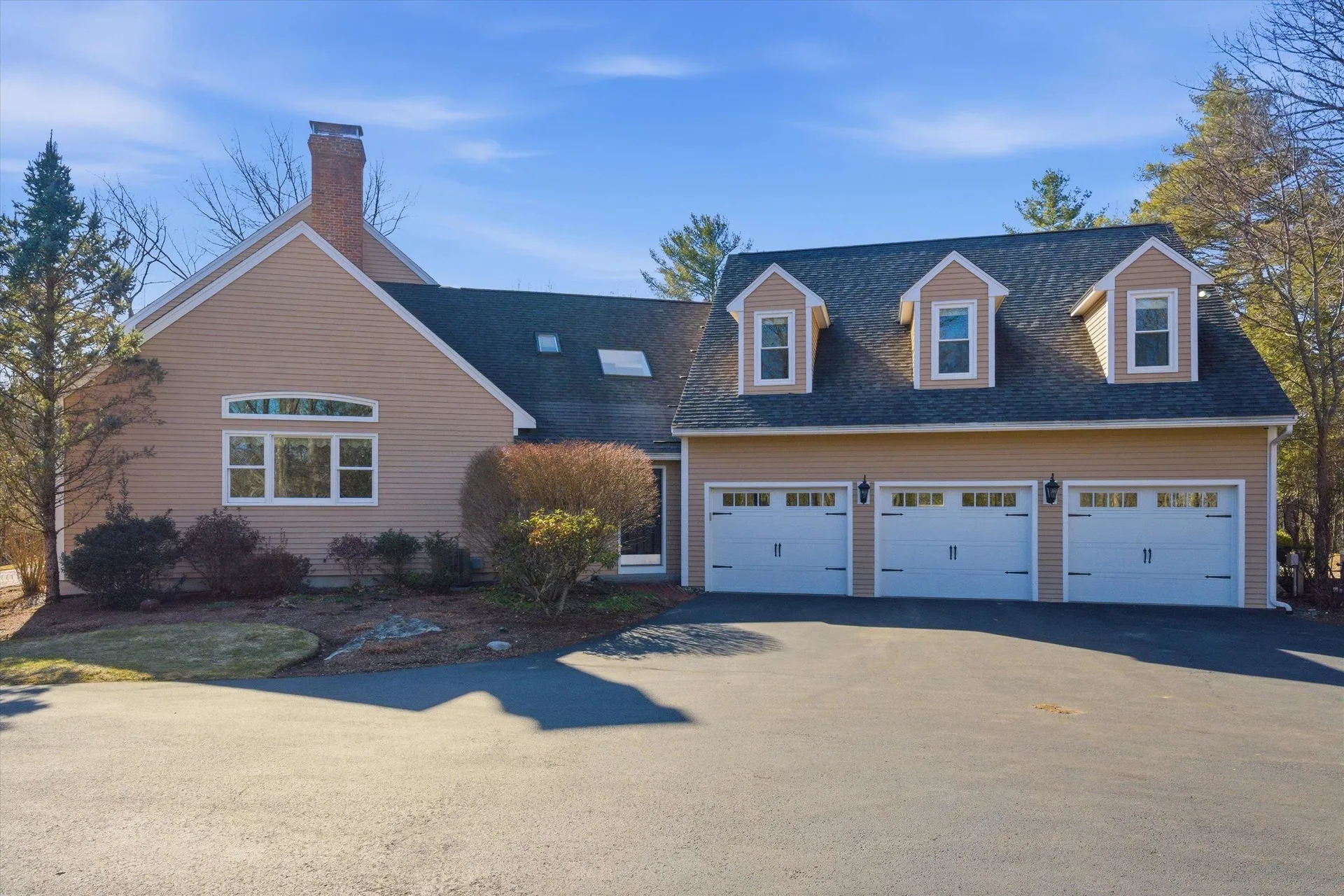 12 Village Woods Drive Amherst NH 03031