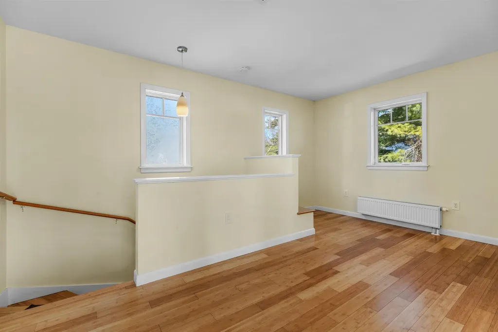 82 Huntley Street Norwich VT 05055