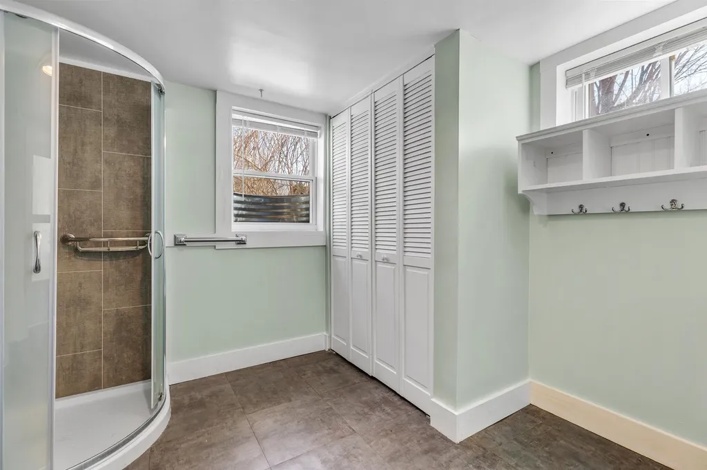 82 Huntley Street Norwich VT 05055