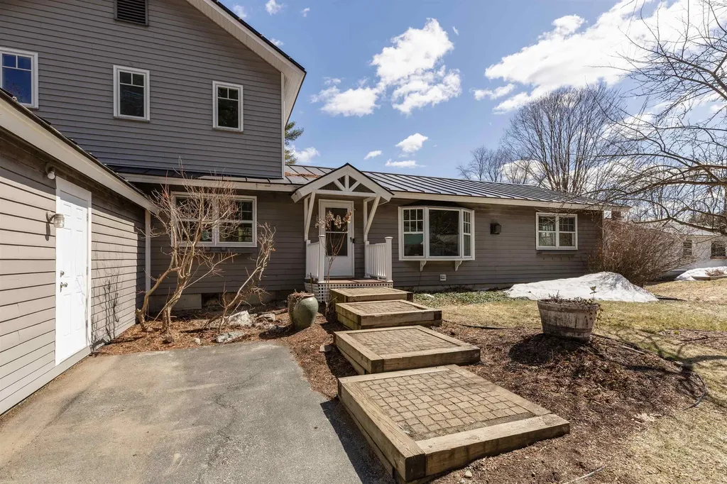 82 Huntley Street Norwich VT 05055