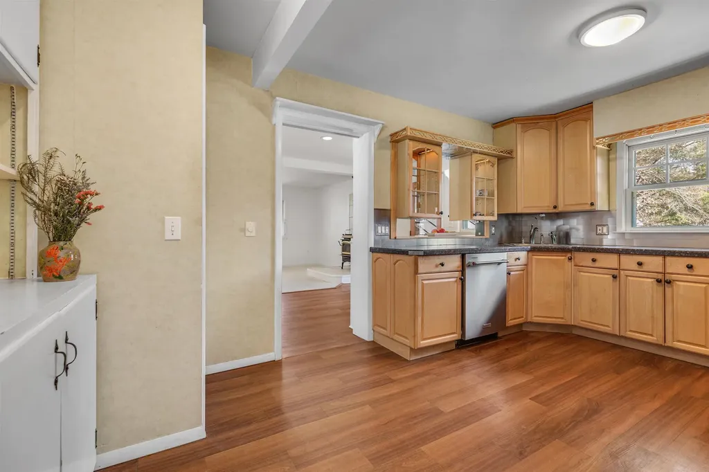 82 Huntley Street Norwich VT 05055