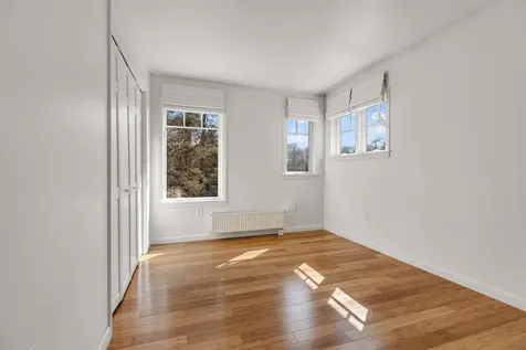 82 Huntley Street Norwich VT 05055