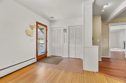 82 Huntley Street Norwich VT 05055