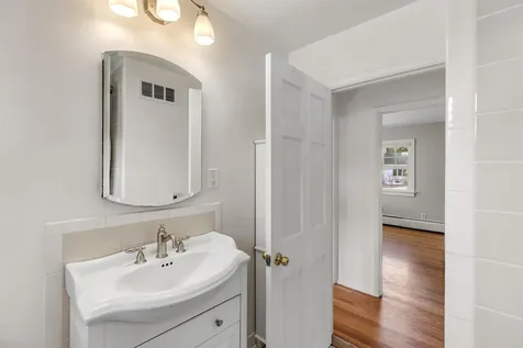 82 Huntley Street Norwich VT 05055